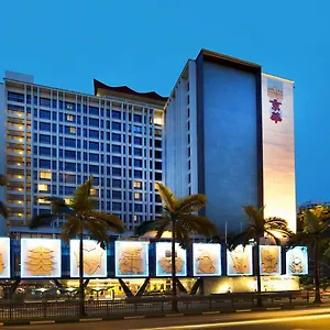 **** Hotell Royal Singapore