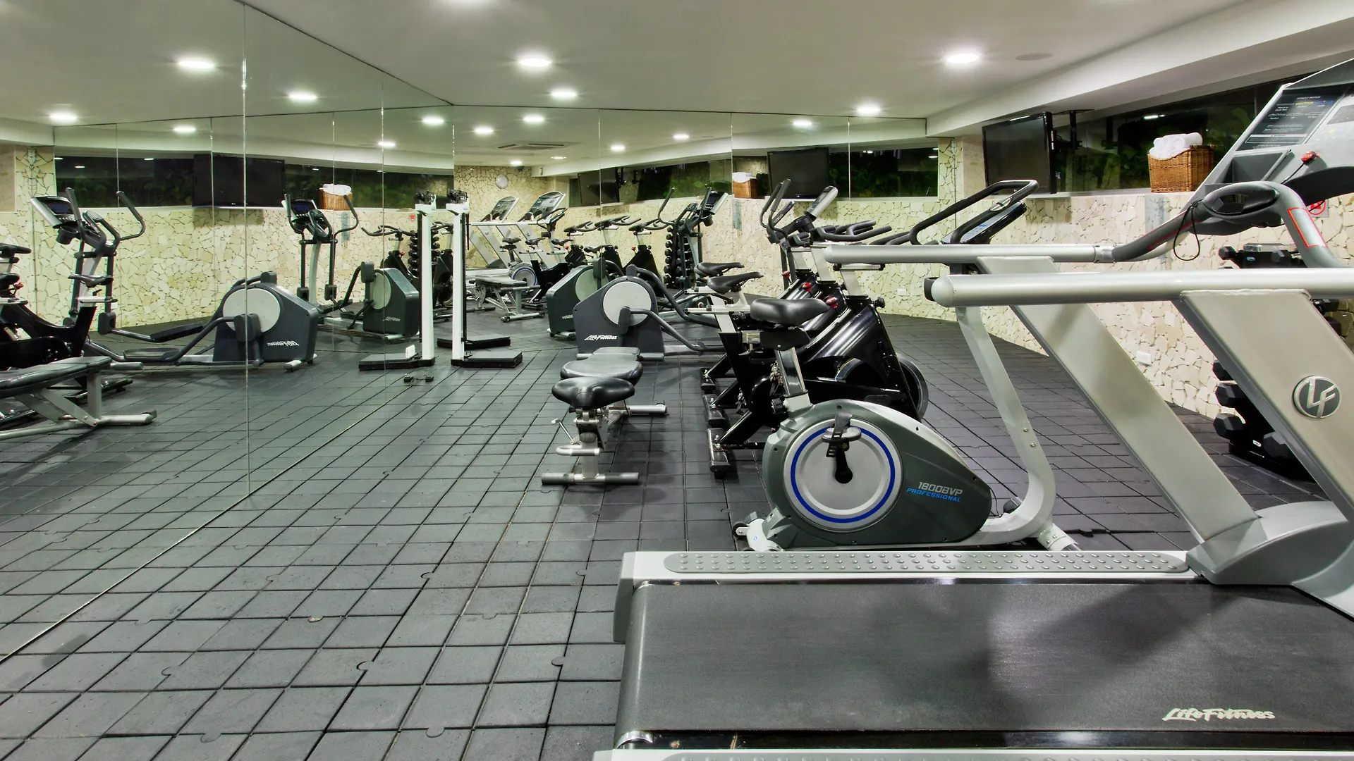 Holiday Inn Cartagena Morros By Ihg 5*,